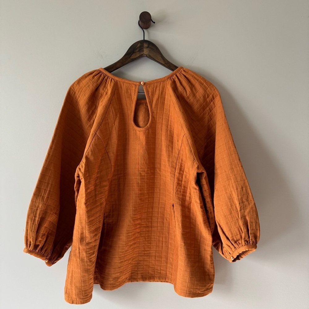 LEVIS Cait Puff-Sleeve Blouse Burnt Orange Size Large - Picture 4 of 16